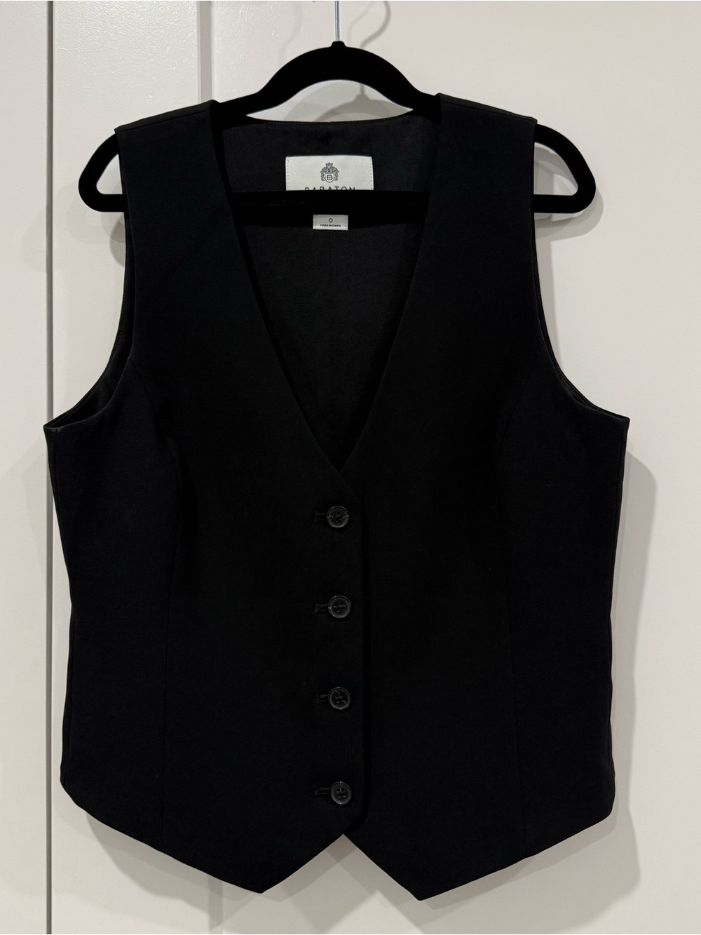 Aritzia Babaton V Neck Vest 0